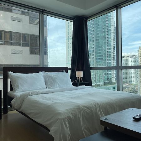 Prime Avant Bgc Location Apartments By Ph Staycation Manila Exteriér fotografie