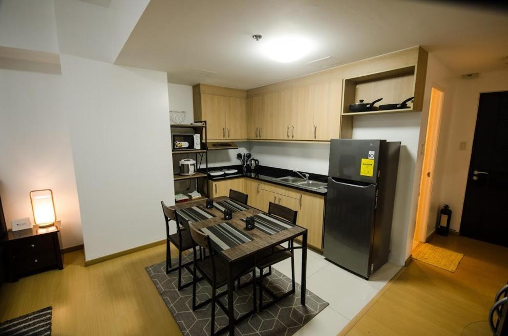 Prime Avant Bgc Location Apartments By Ph Staycation Manila Exteriér fotografie