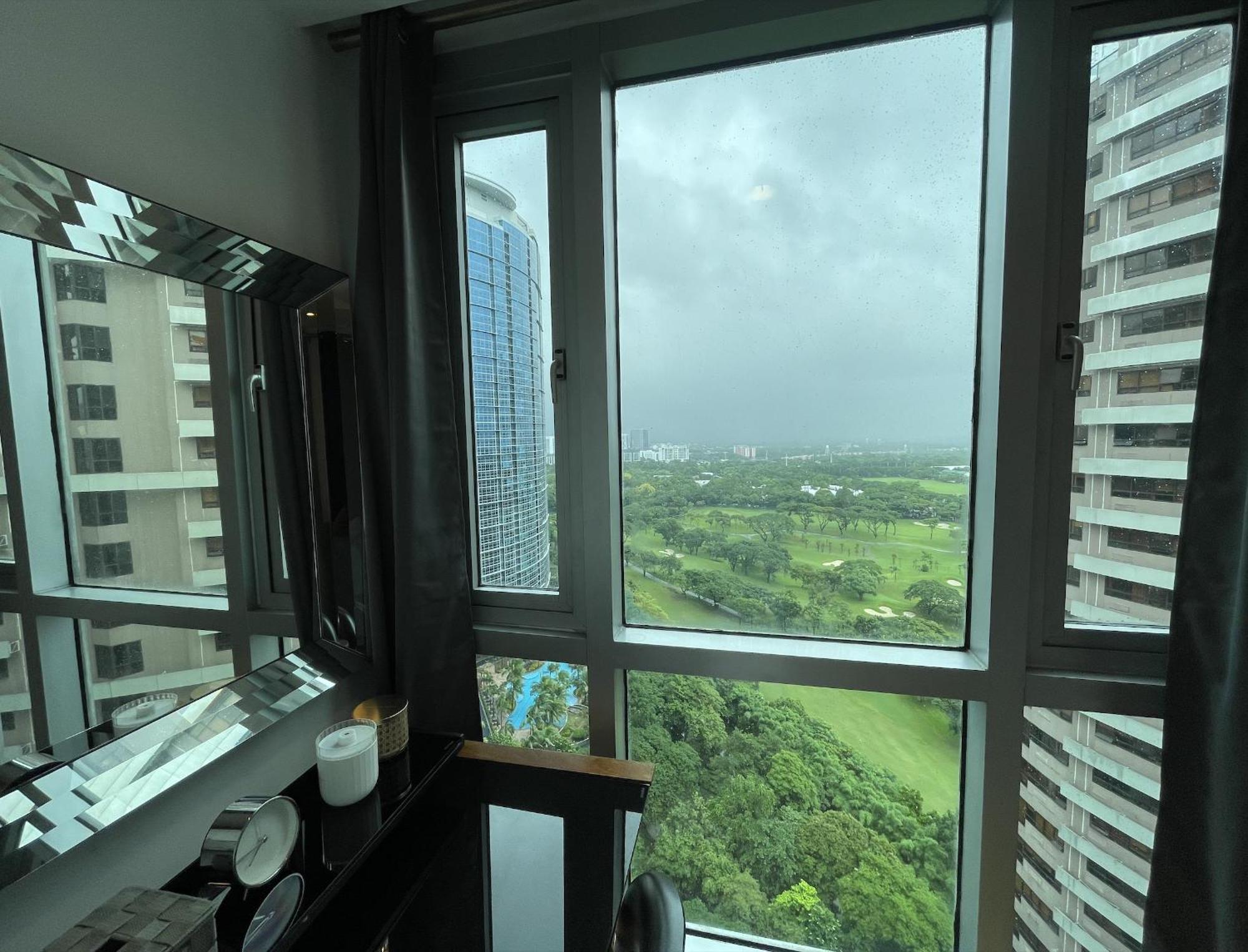 Prime Avant Bgc Location Apartments By Ph Staycation Manila Exteriér fotografie