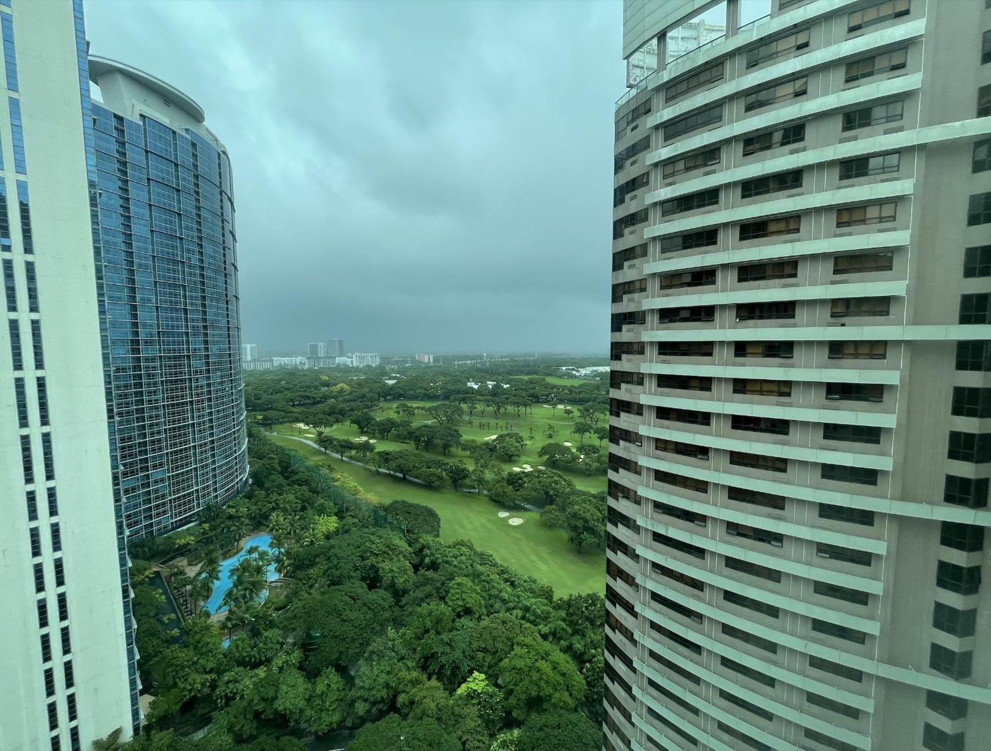 Prime Avant Bgc Location Apartments By Ph Staycation Manila Exteriér fotografie
