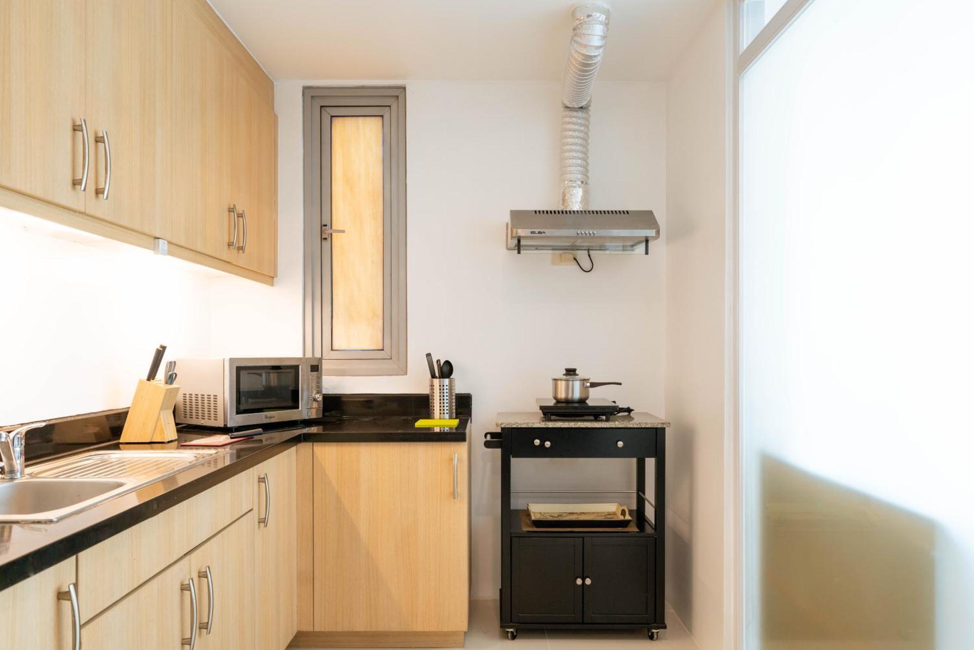 Prime Avant Bgc Location Apartments By Ph Staycation Manila Exteriér fotografie