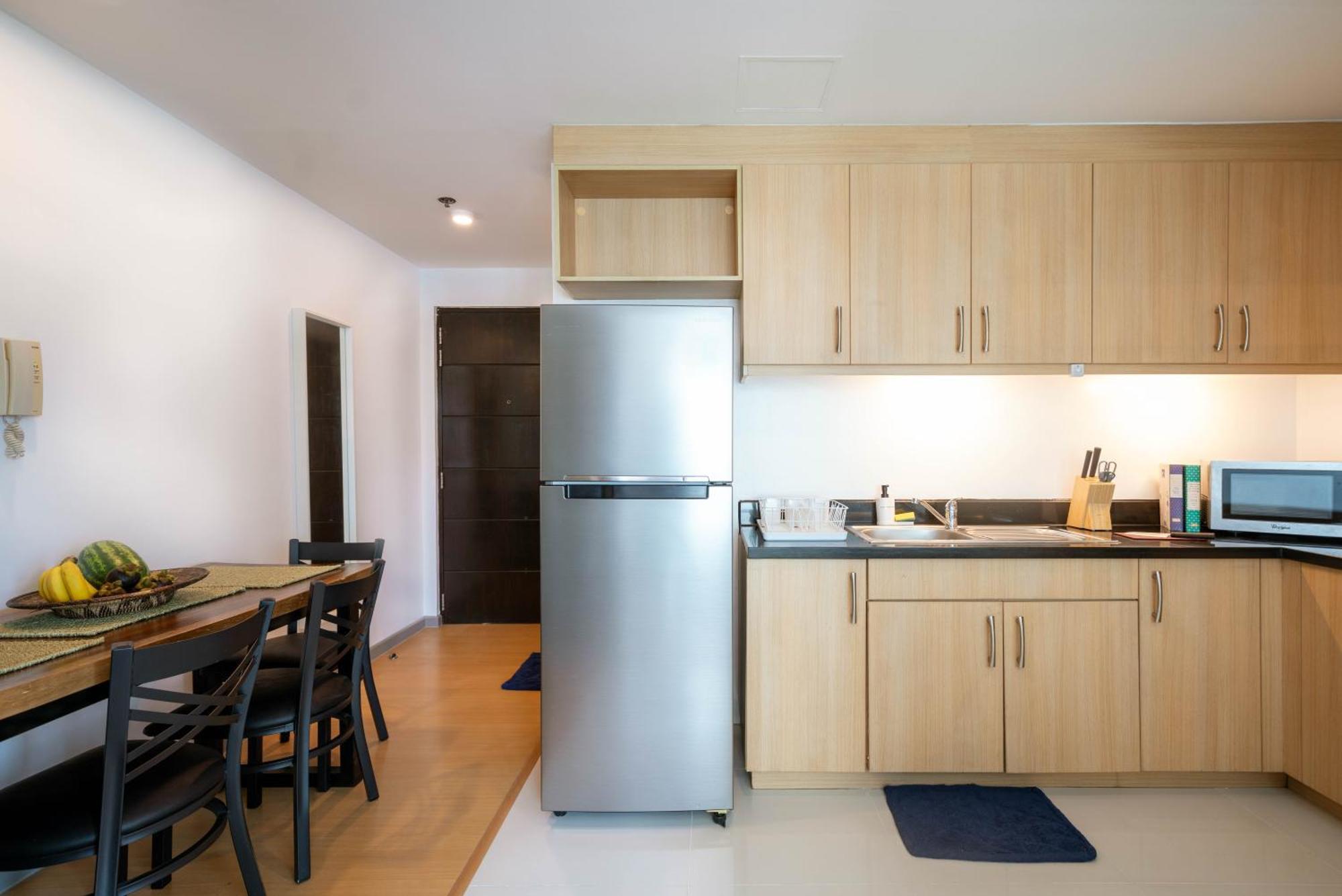 Prime Avant Bgc Location Apartments By Ph Staycation Manila Exteriér fotografie